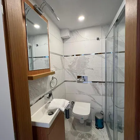 Cozy Unit Near Nisantasi And Taksim #301 Apartment *